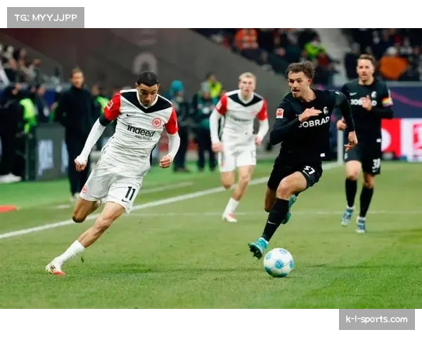 弗赖堡近期状态平稳回升 四轮联赛保持不败展现攻防组织严密性 弗赖堡近期状态平稳回升 四轮联赛保持不败展现攻防组织严密性